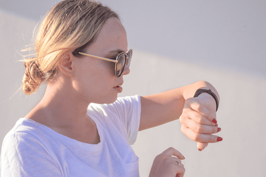 can-an-apple-watch-be-connected-to-two-phones-answered-smart-watch