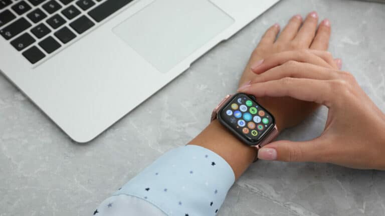 Here’s Why I Have To Keep Unlocking My Apple Watch (Explained!)