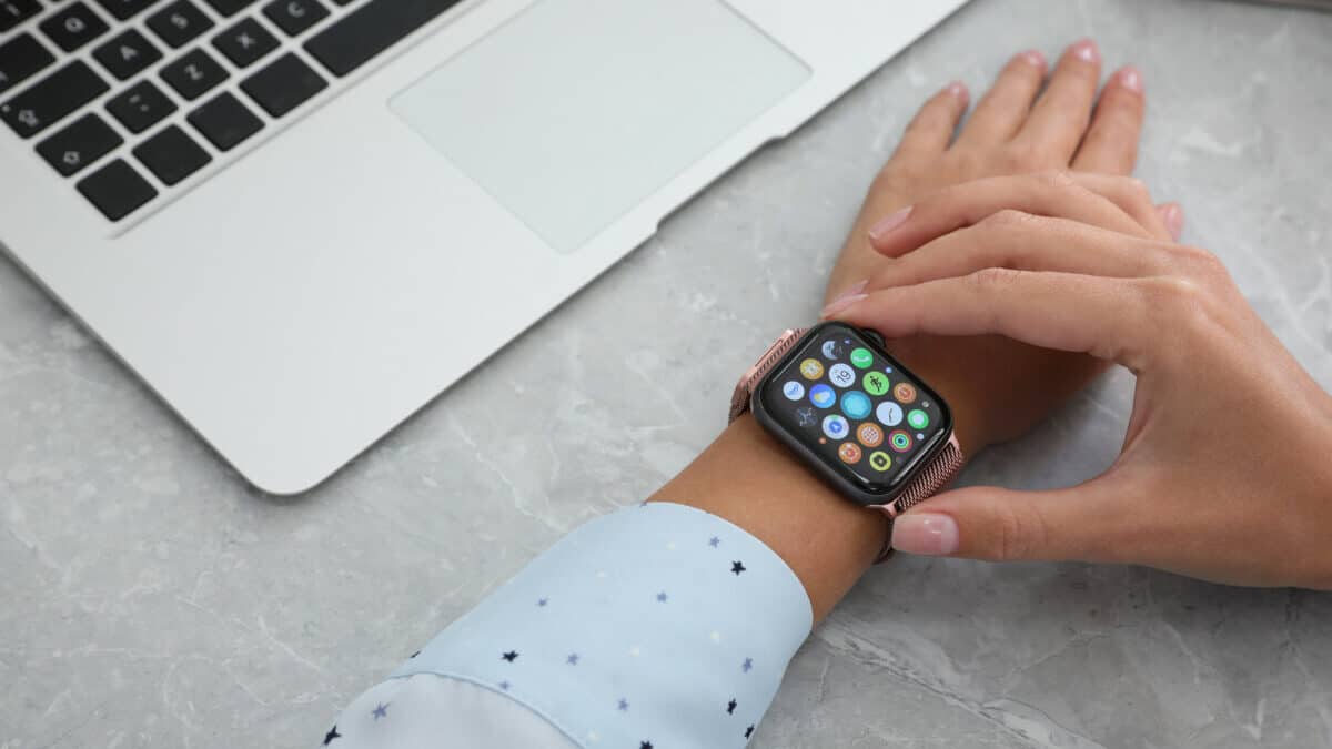 here-s-why-i-have-to-keep-unlocking-my-apple-watch-explained-smart