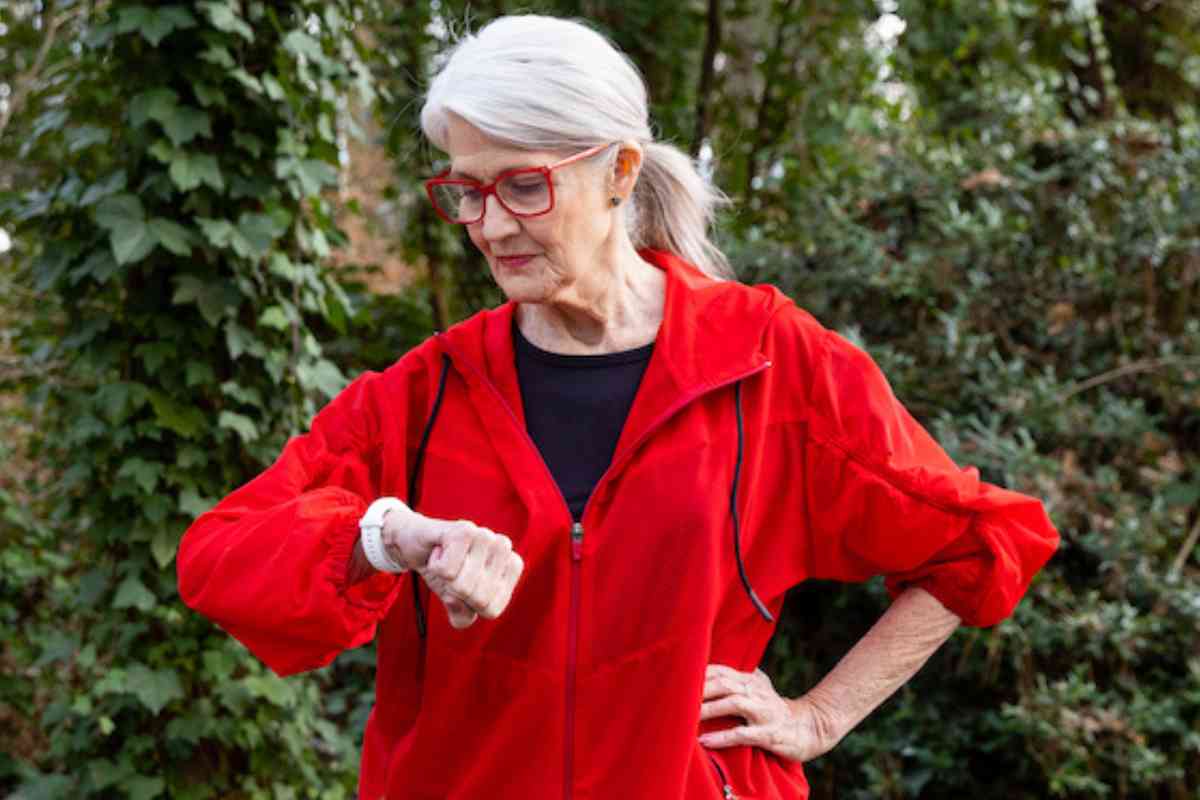 5 Reasons Your Garmin Watch Keeps Turning Off & Troubleshooting Steps