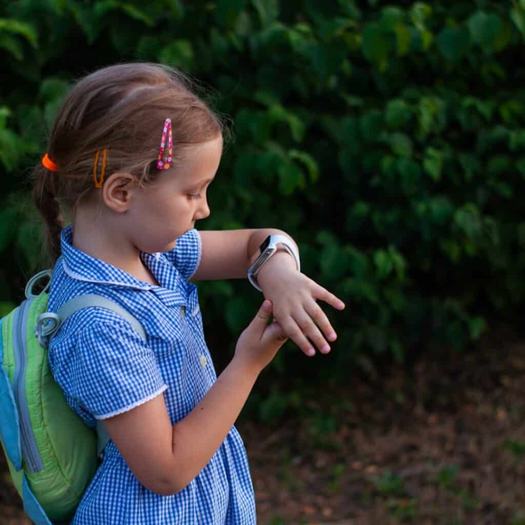 Kids with smart watches 1